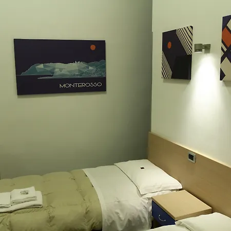 Guest house Del Golfo E Delle 5 Terre 4*