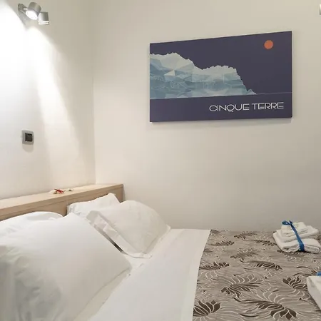 Del Golfo E Delle 5 Terre Guest house 4*